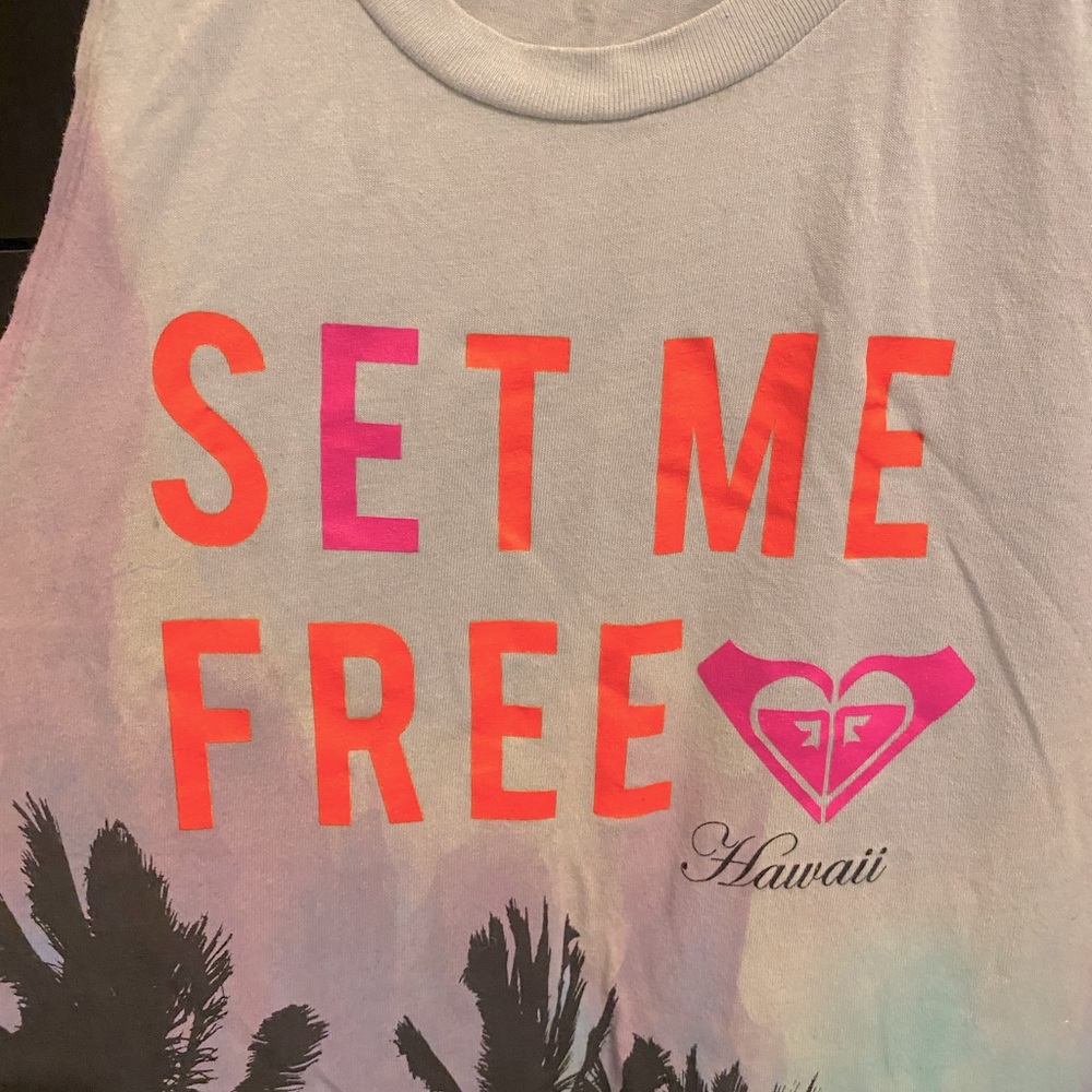 Roxy tank-size medium